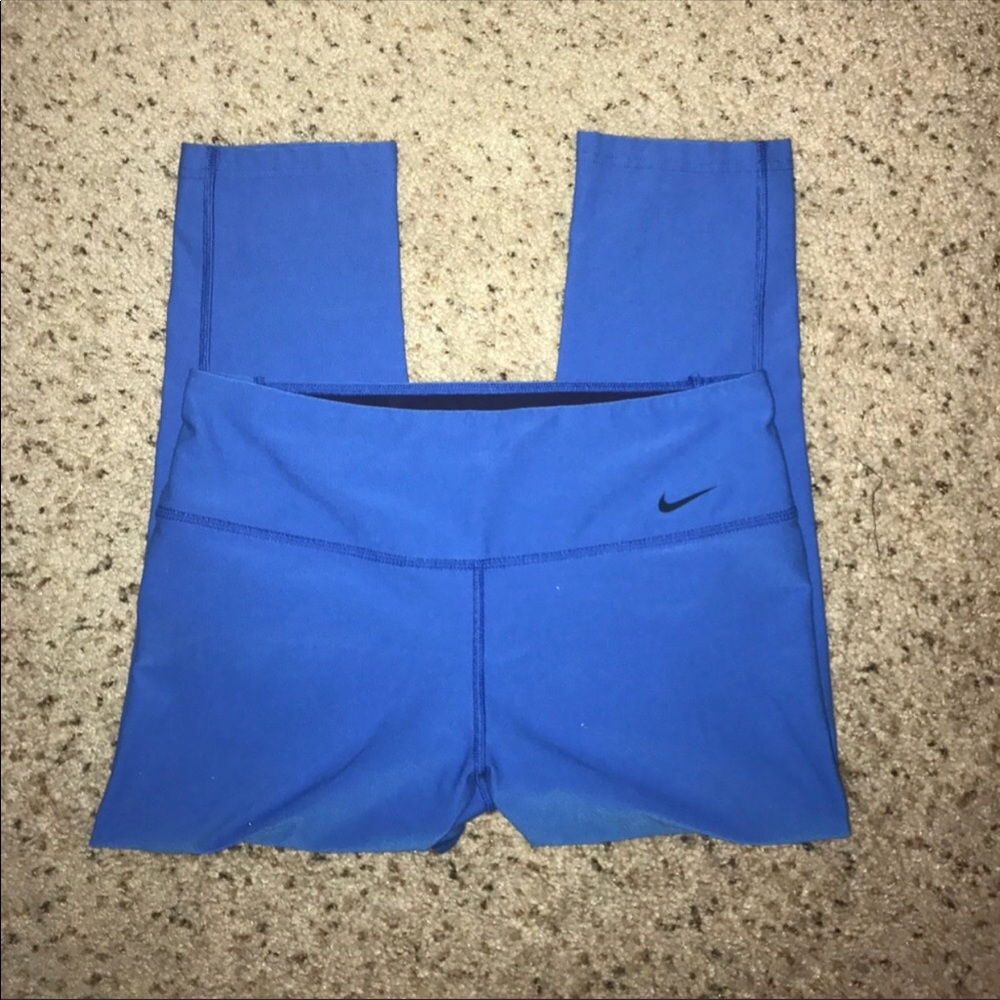 Nike cropped leggings